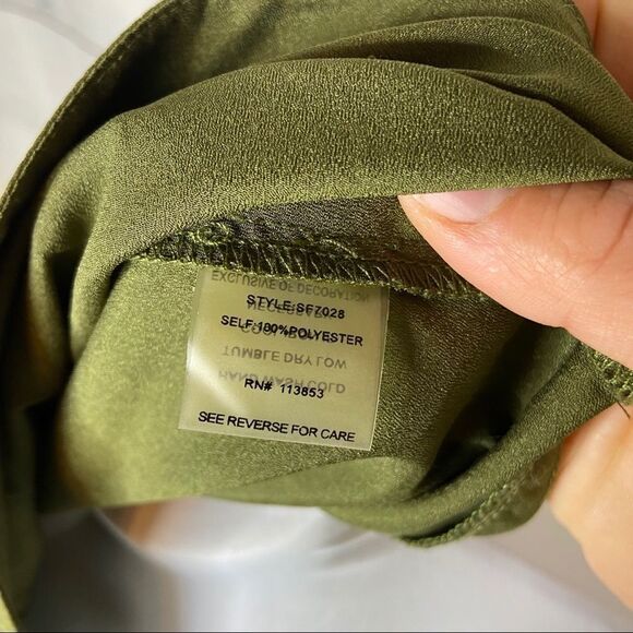 41 Hawthorn Stitch Fix olive popover small - Picture 7 of 8